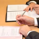 Image de signature d'un accord 